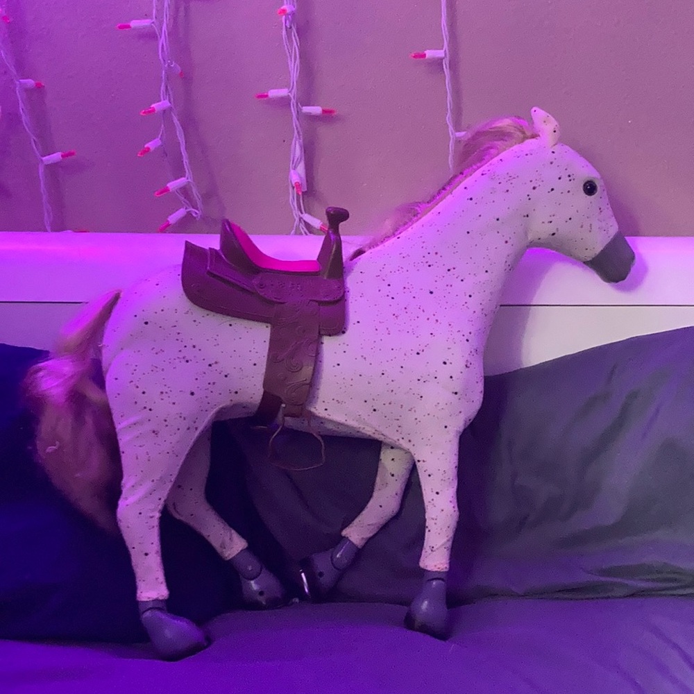 I’m selling this because I’m broke.